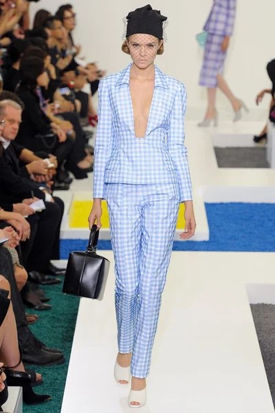 Look 34